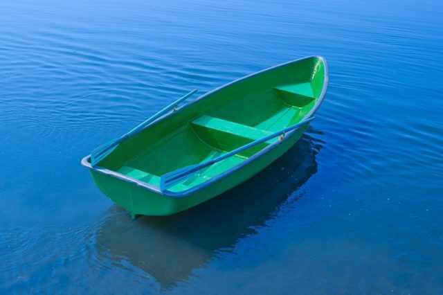 Стеклопластиковая лодка Голавль