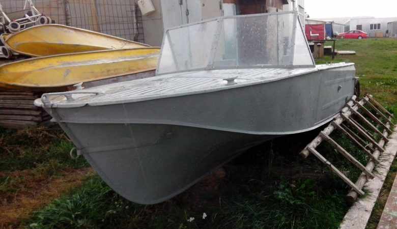 Лодка Казанка 2м