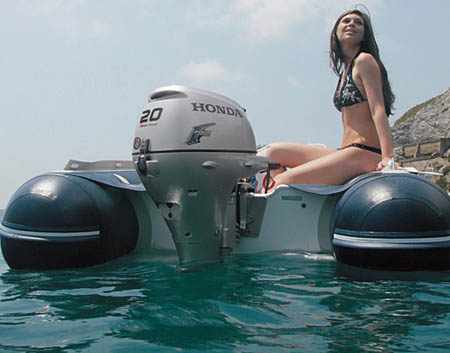 Подвесной лодочный мотор «Honda BF20» на ПВХ лодке
