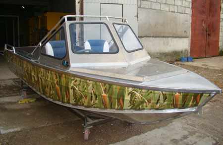 Капотный вариант лодки «Fishline 500»